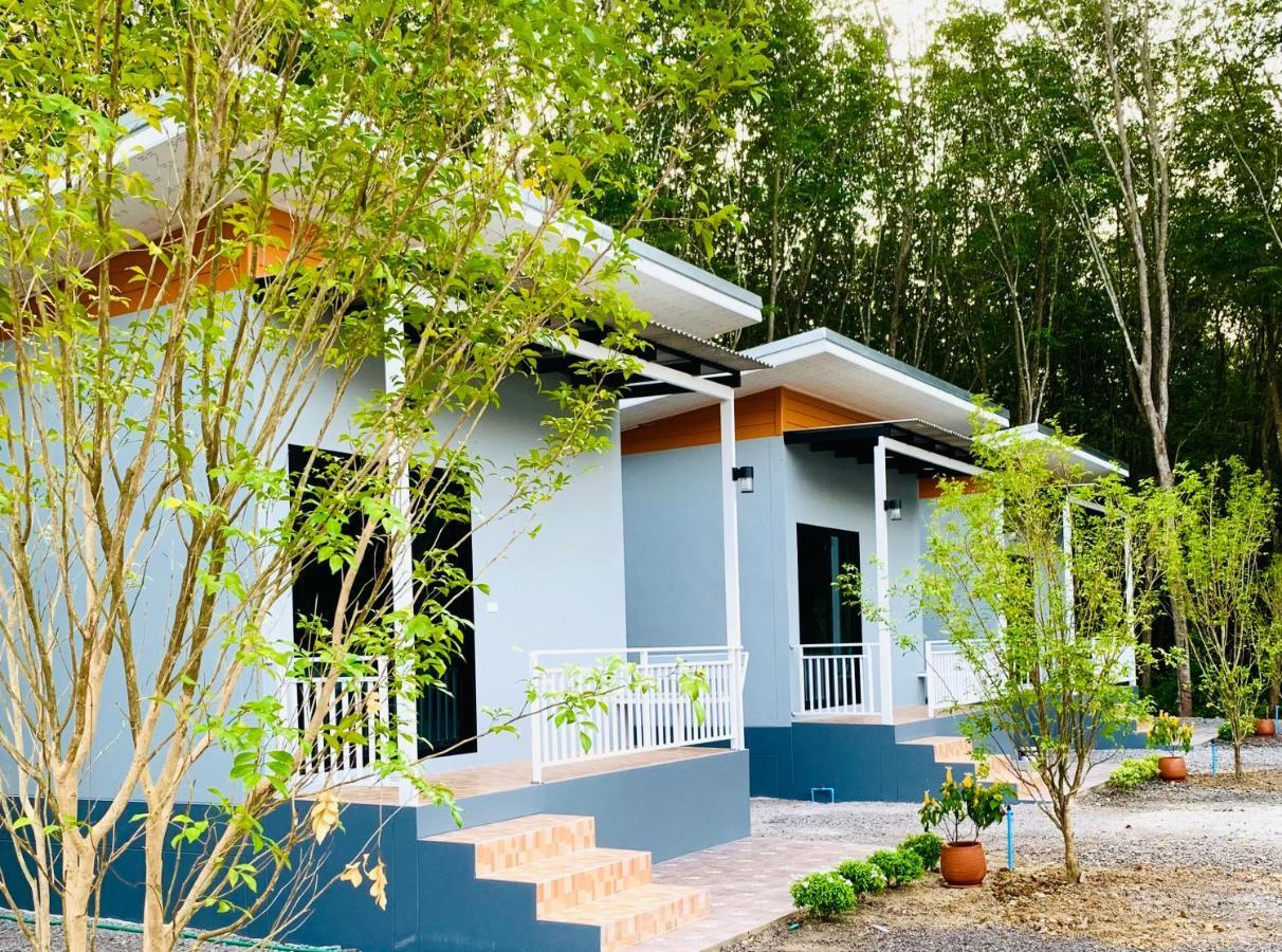 Suanvadee Resort สวนวดี รีสอร์ท Don Sak Extérieur photo
