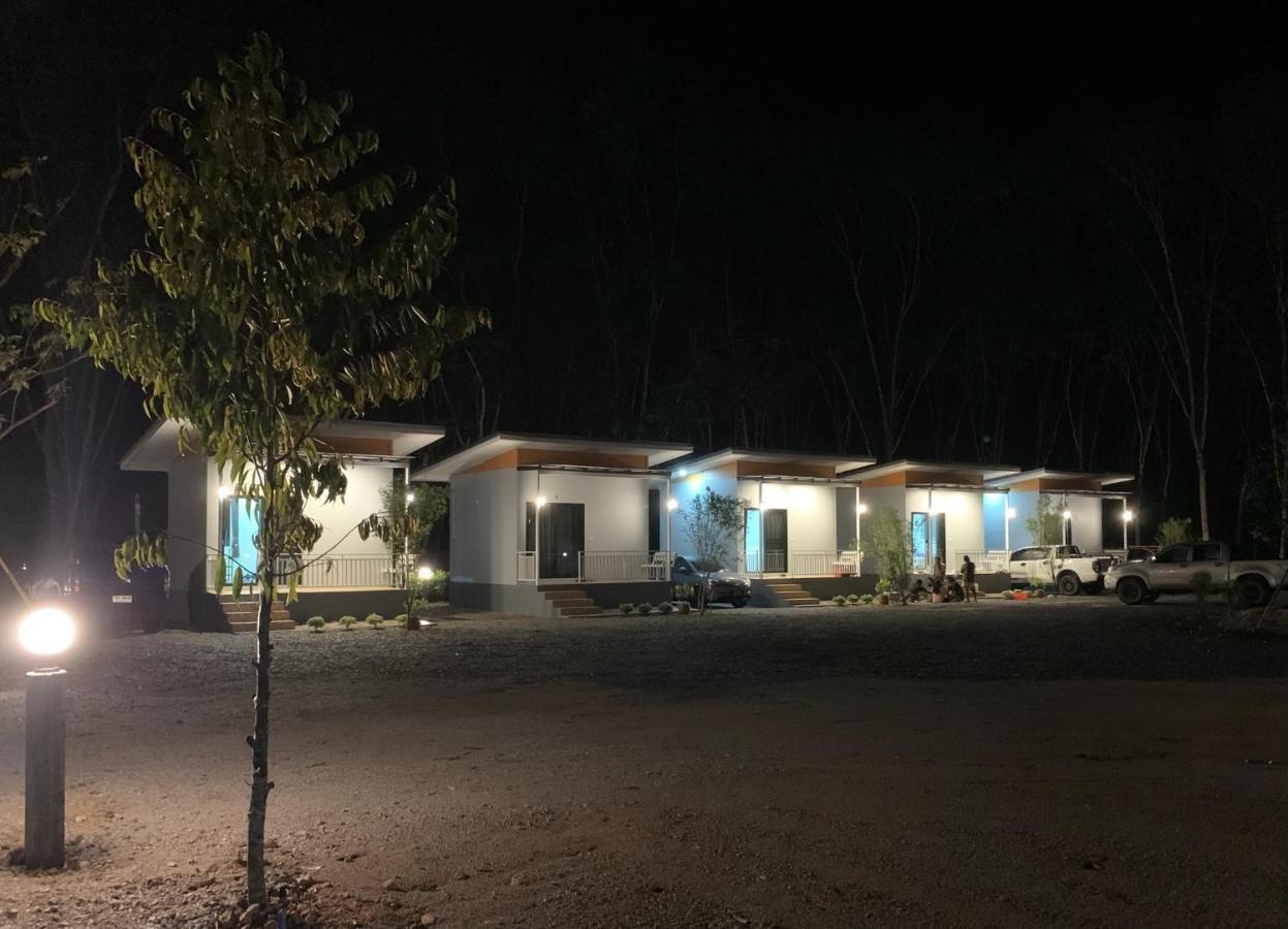 Suanvadee Resort สวนวดี รีสอร์ท Don Sak Extérieur photo