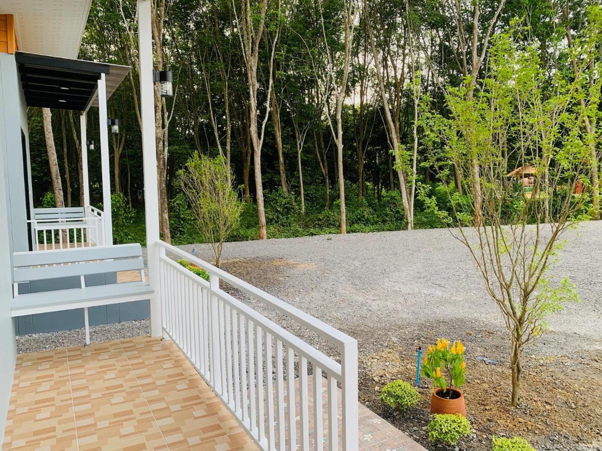 Suanvadee Resort สวนวดี รีสอร์ท Don Sak Extérieur photo