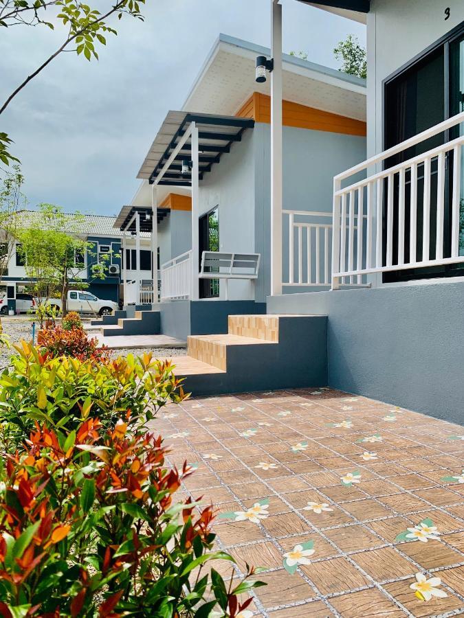 Suanvadee Resort สวนวดี รีสอร์ท Don Sak Extérieur photo