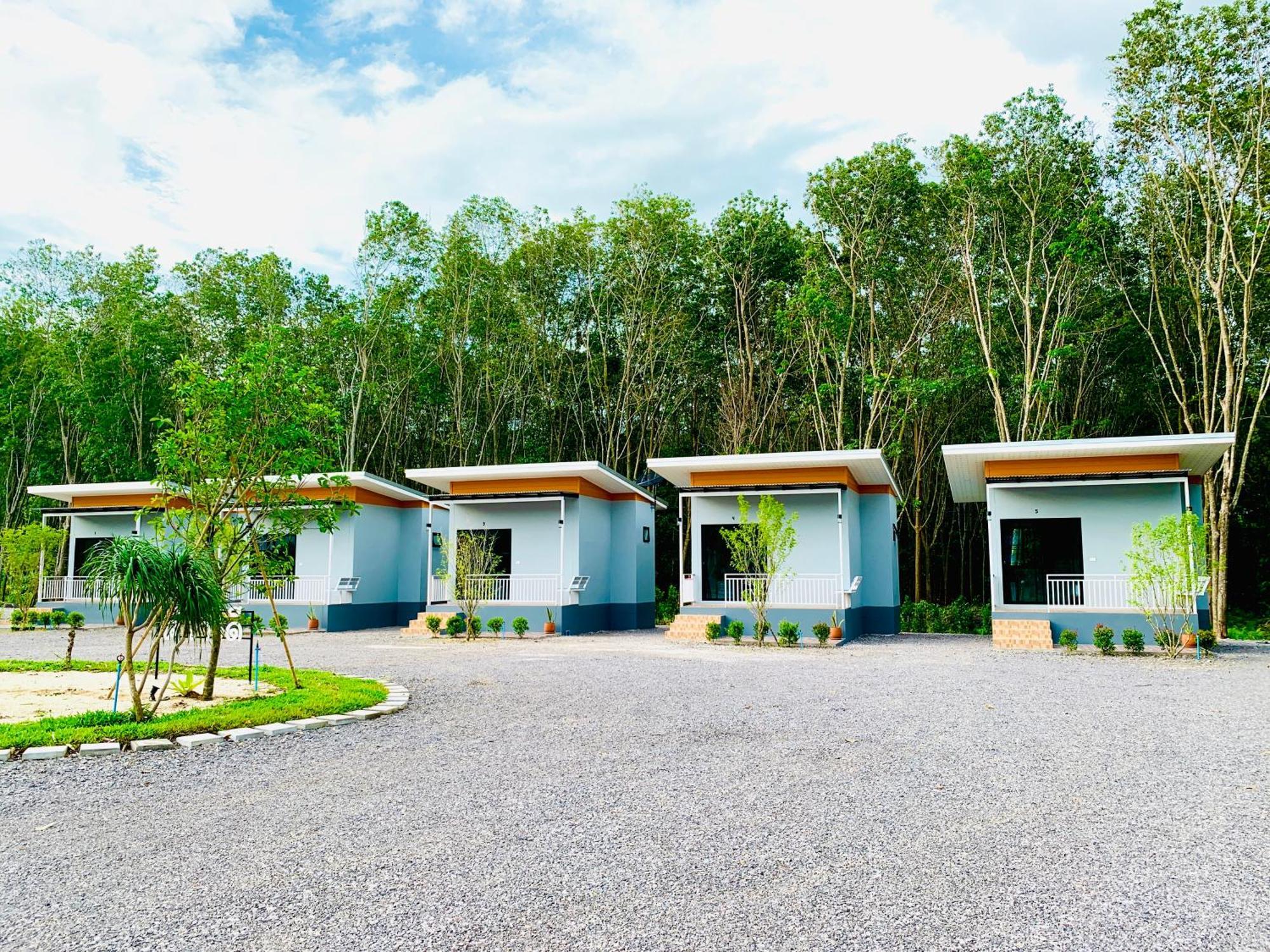 Suanvadee Resort สวนวดี รีสอร์ท Don Sak Extérieur photo